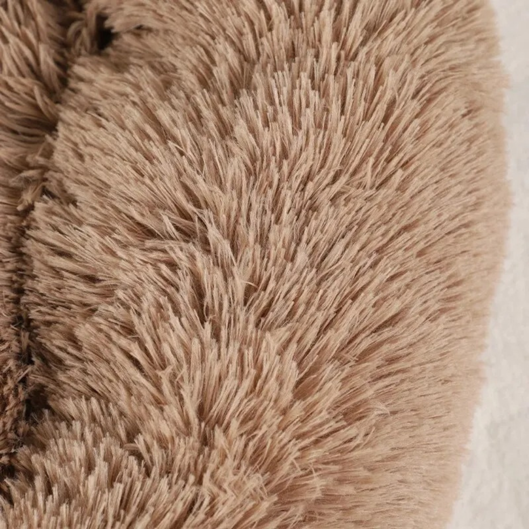 BEARREST – Kuscheliges Hundebett in Bärenpfotenform